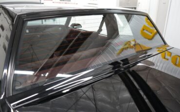 Chevrolet-Monte-Carlo-1988-Coupe-9