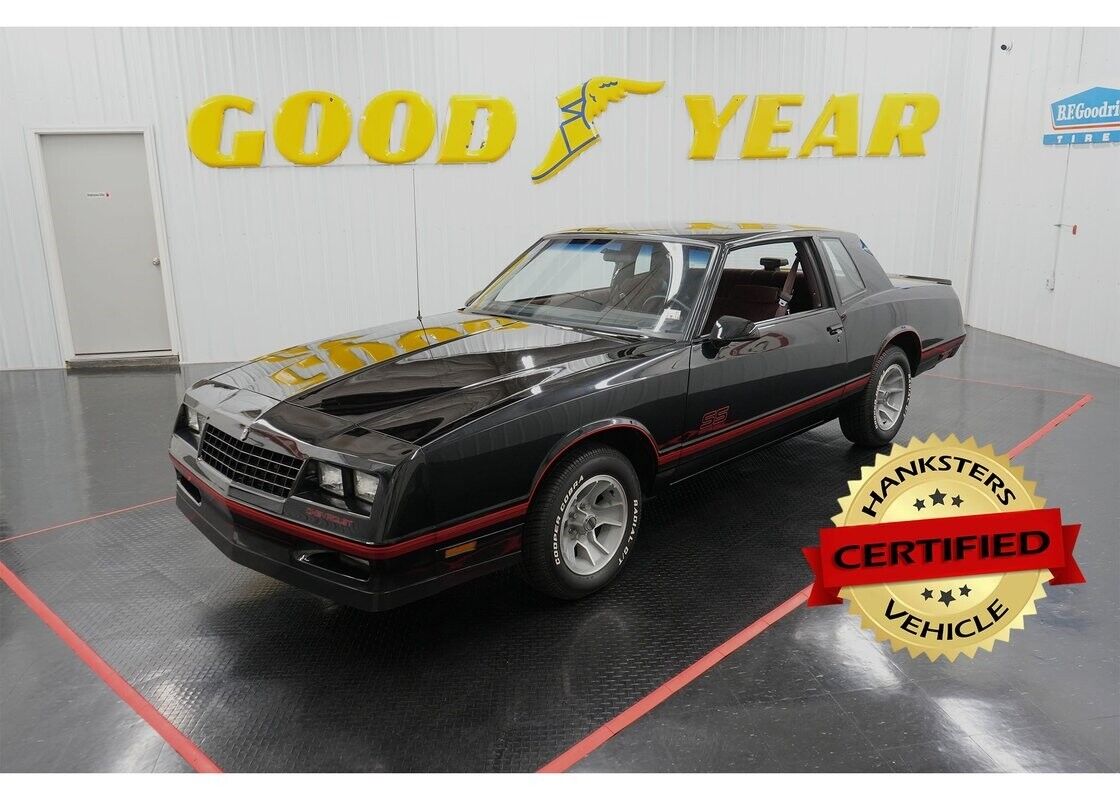 Chevrolet-Monte-Carlo-1988-Coupe