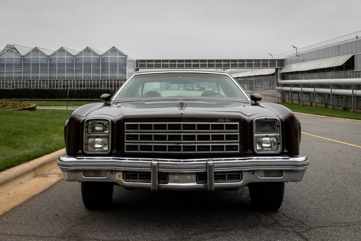 Chevrolet-Monte-carlo-1977-brown-1