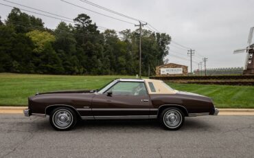 Chevrolet-Monte-carlo-1977-brown-2