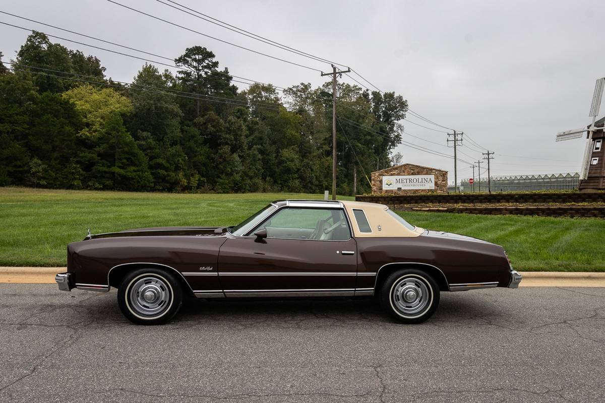Chevrolet-Monte-carlo-1977-brown-2