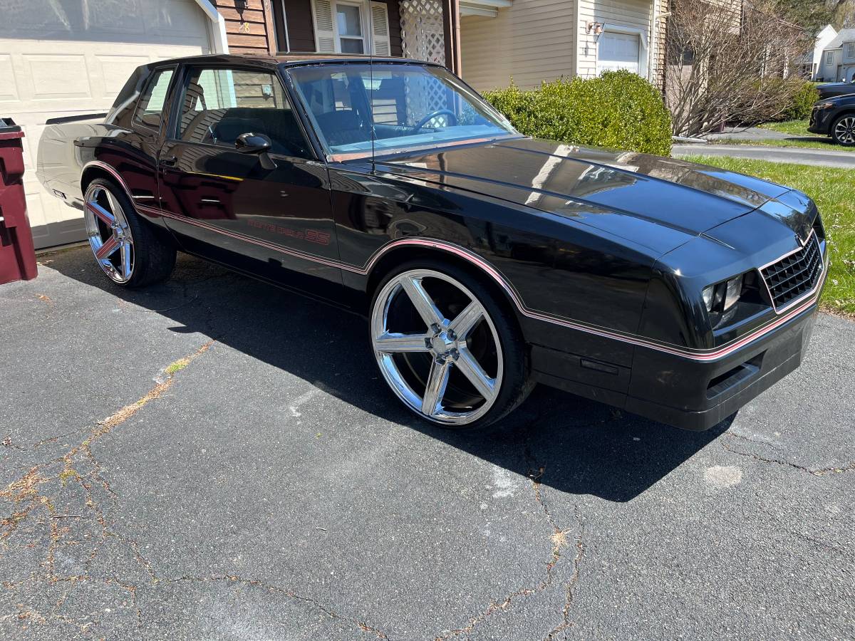 Chevrolet-Monte-carlo-ss-1984-black-1