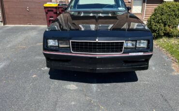 Chevrolet-Monte-carlo-ss-1984-black-2