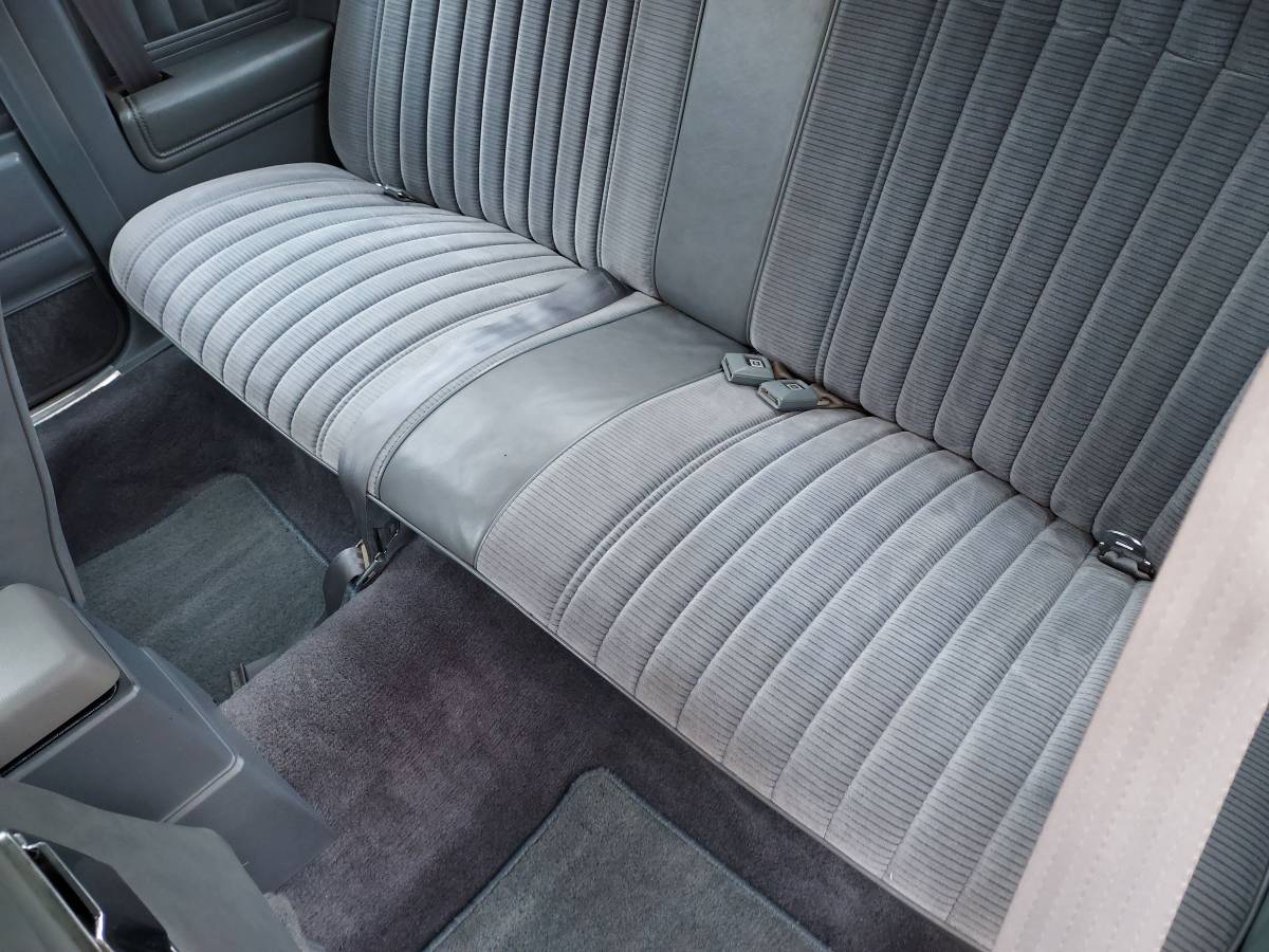 Chevrolet-Monte-carlo-ss-1985-red-12