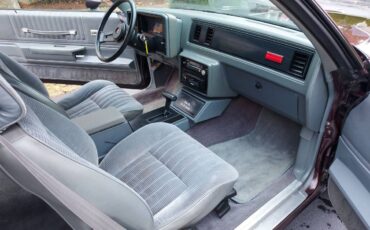 Chevrolet-Monte-carlo-ss-1985-red-19