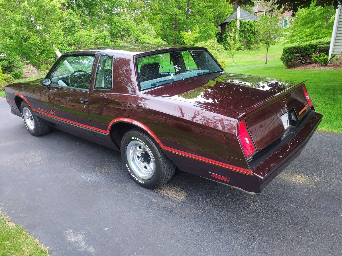 Chevrolet-Monte-carlo-ss-1985-red-3