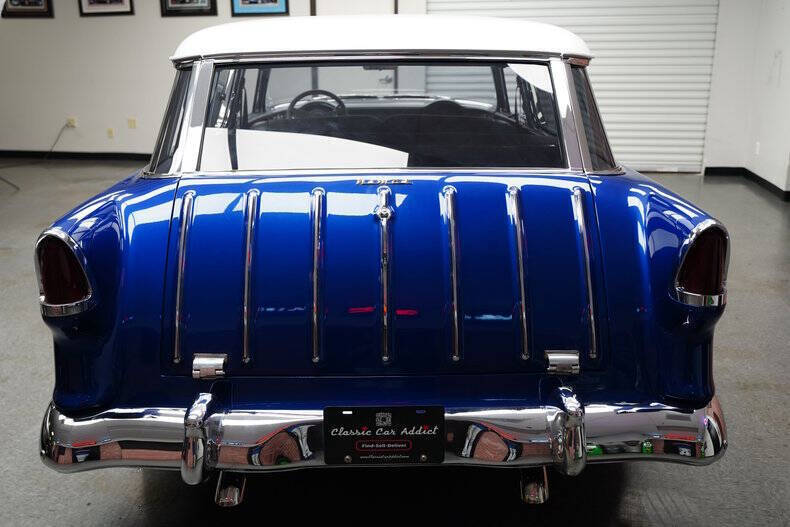Chevrolet-Nomad-1955-Wagon-11
