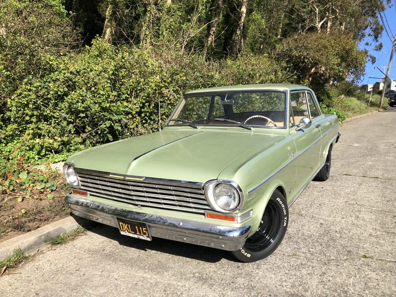 Chevrolet-Nova-1964-Sedan-2