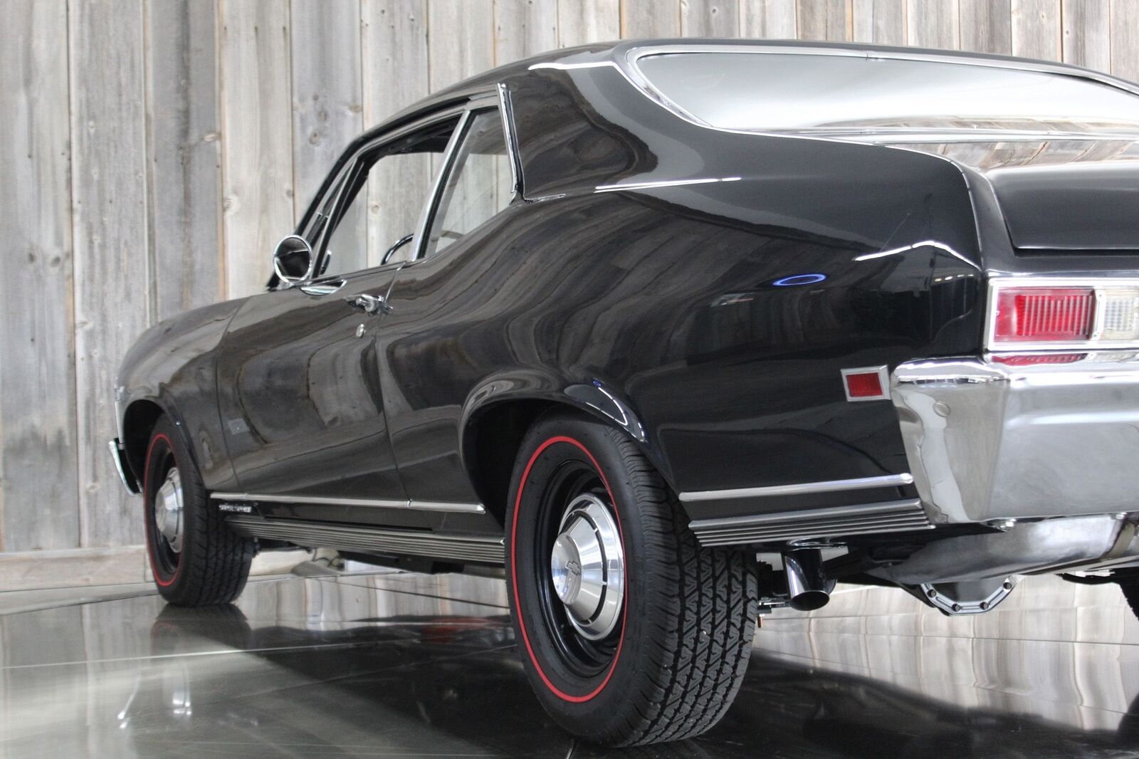 Chevrolet-Nova-1968-SS-10