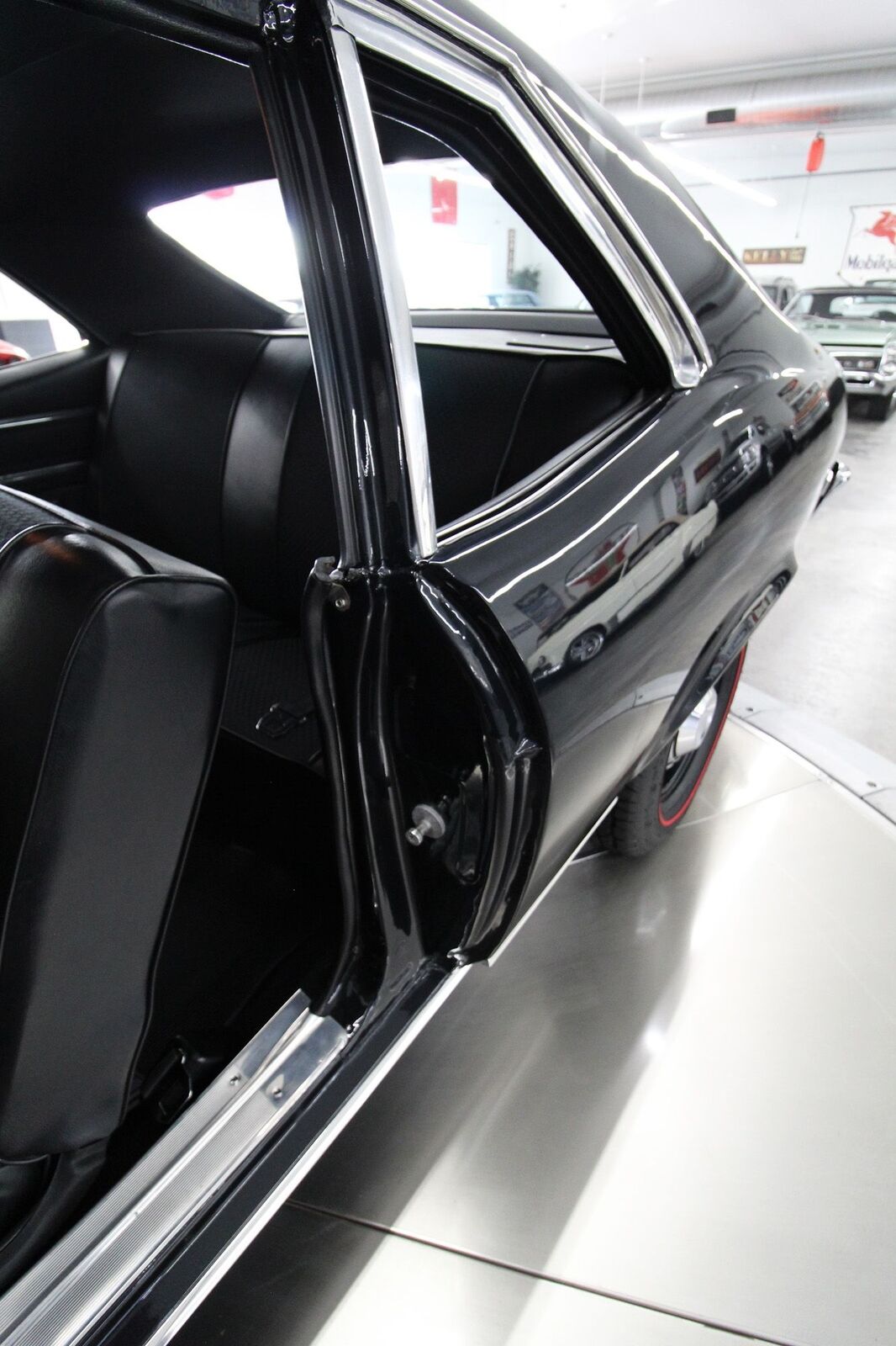 Chevrolet-Nova-1968-SS-32