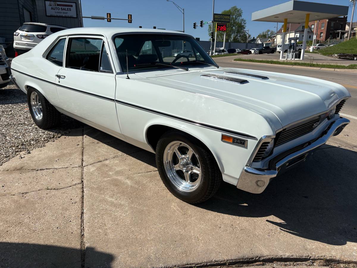 Chevrolet-Nova-1969-white-1