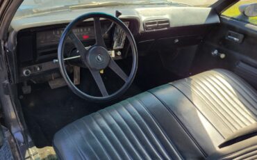 Chevrolet-Nova-1975-Coupe-13
