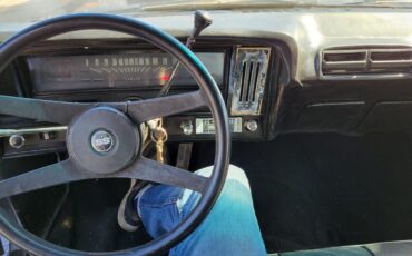 Chevrolet-Nova-1975-Coupe-16