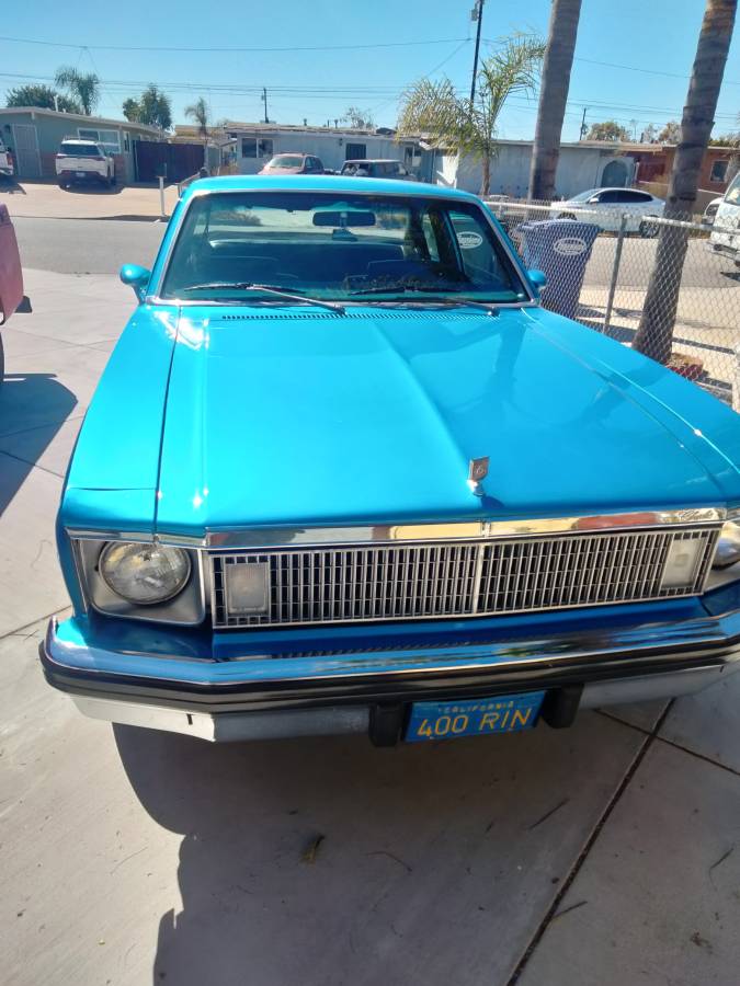 Chevrolet-Nova-1977-2