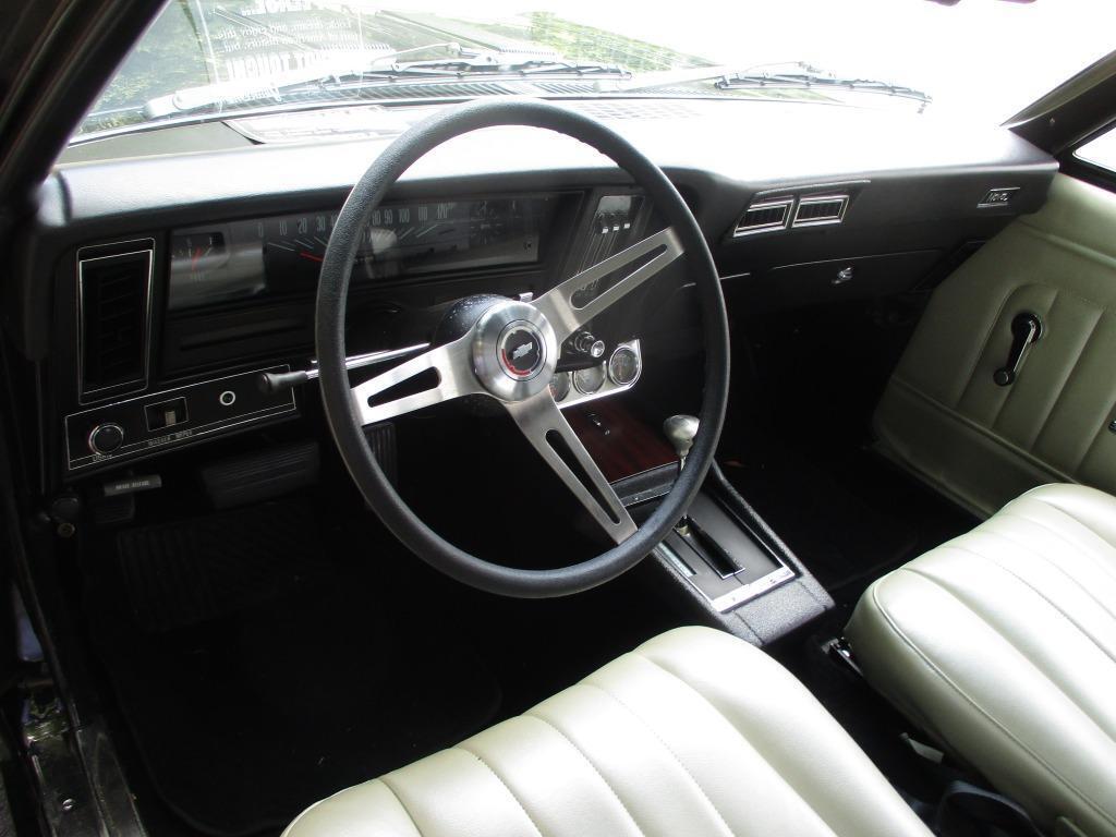 Chevrolet-Nova-Pro-Touring-Resto-Mod-LS-fresh-build-1970-19