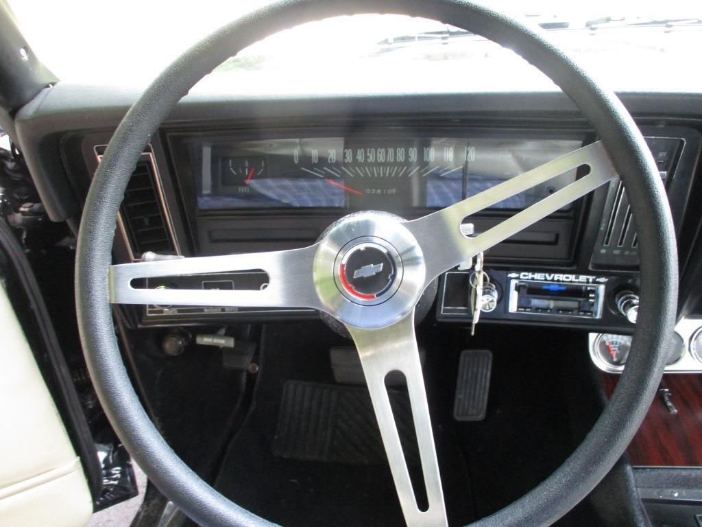 Chevrolet-Nova-Pro-Touring-Resto-Mod-LS-fresh-build-1970-21