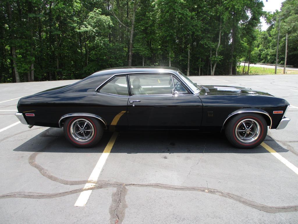 Chevrolet-Nova-Pro-Touring-Resto-Mod-LS-fresh-build-1970-4