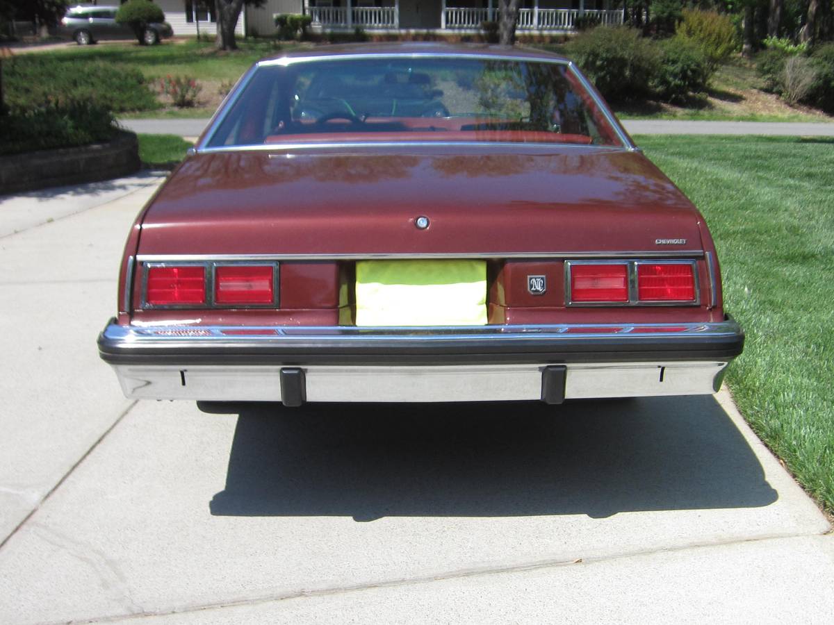Chevrolet-Nova-concours-1976-custom-5