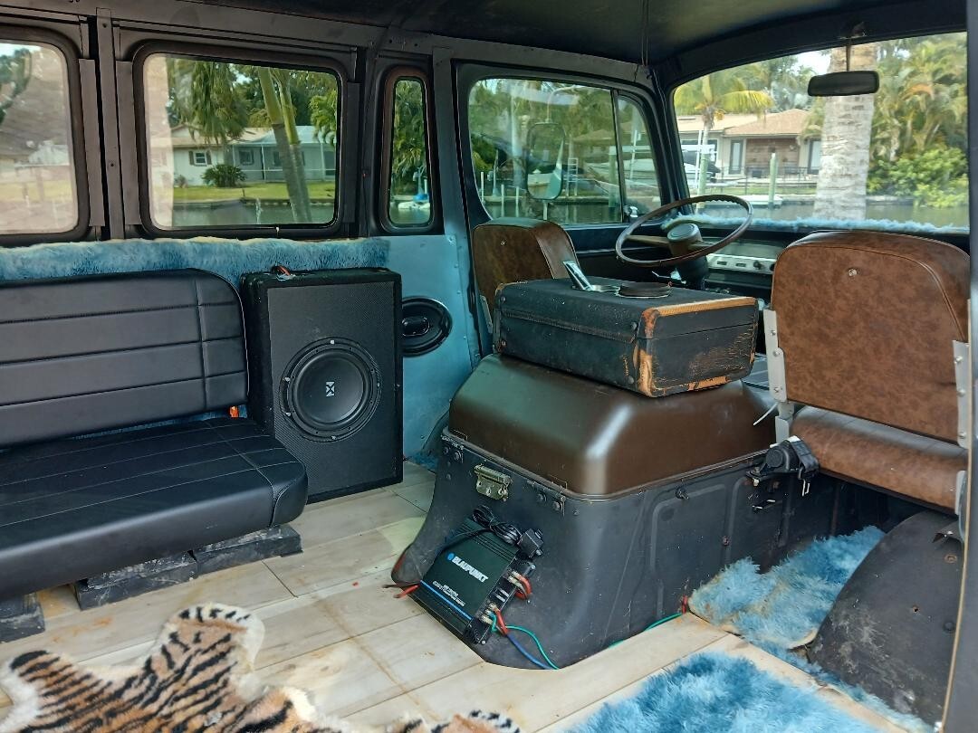 Chevrolet-Other-1965-Extended-Passenger-Van-7
