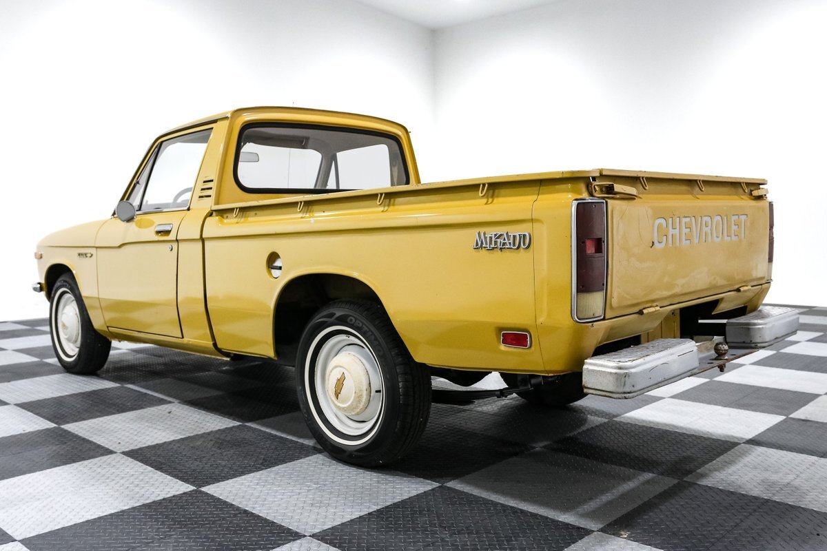 Chevrolet-Other-Pickups-1975-Pickup-Truck-4