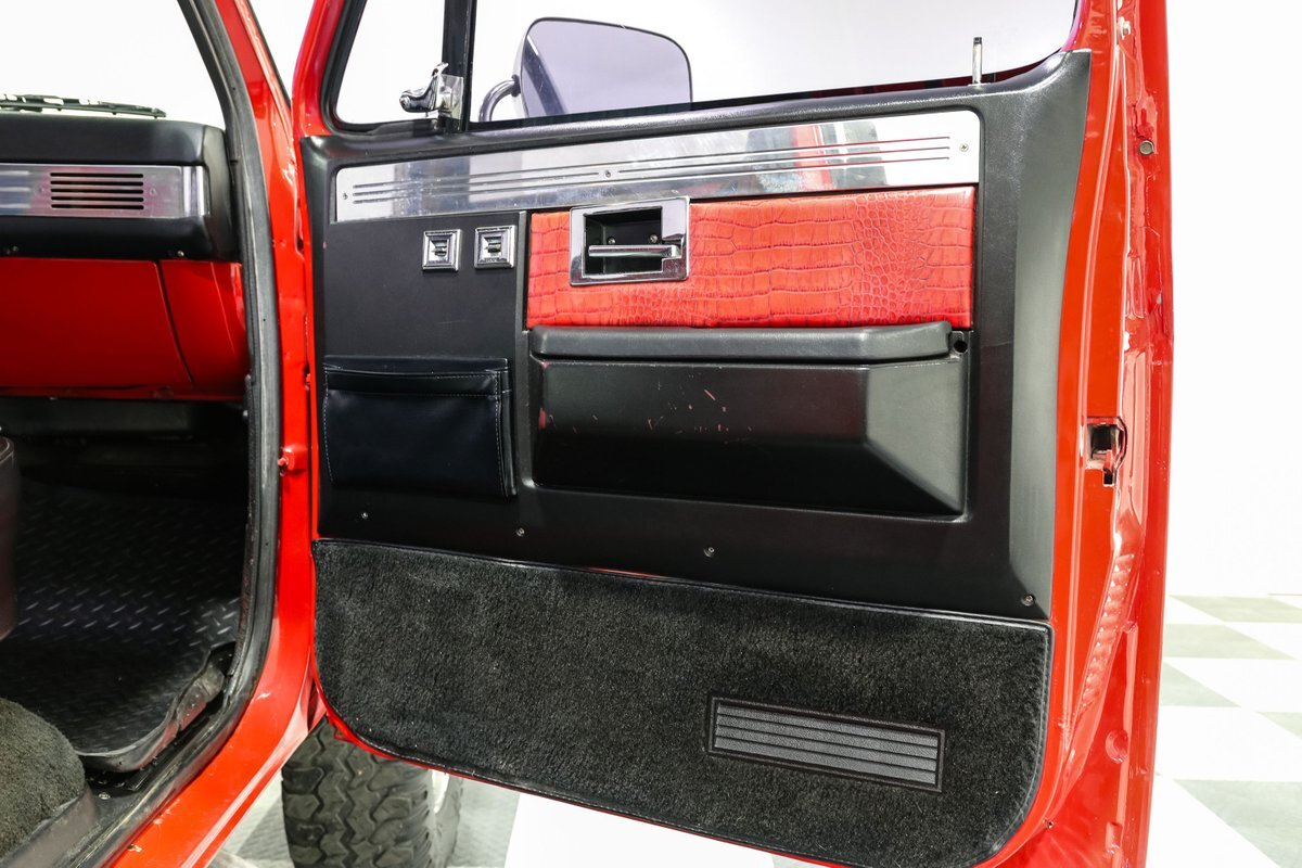 Chevrolet-Other-Pickups-1985-Pickup-Truck-14