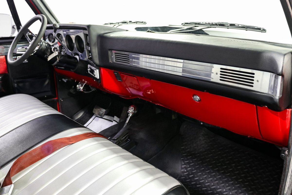 Chevrolet-Other-Pickups-1985-Pickup-Truck-15