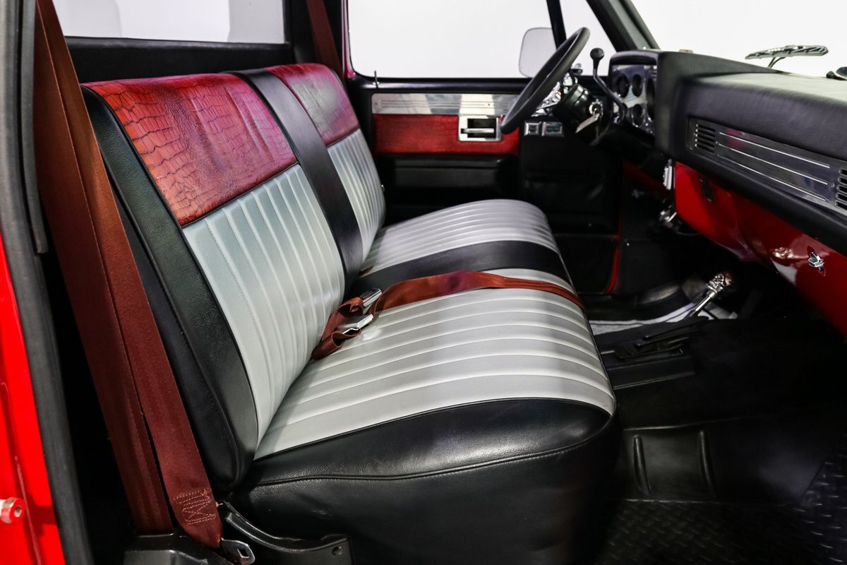 Chevrolet-Other-Pickups-1985-Pickup-Truck-16