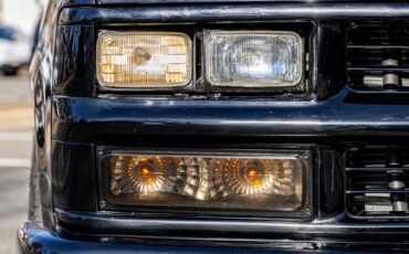 Chevrolet-Other-Pickups-1990-17