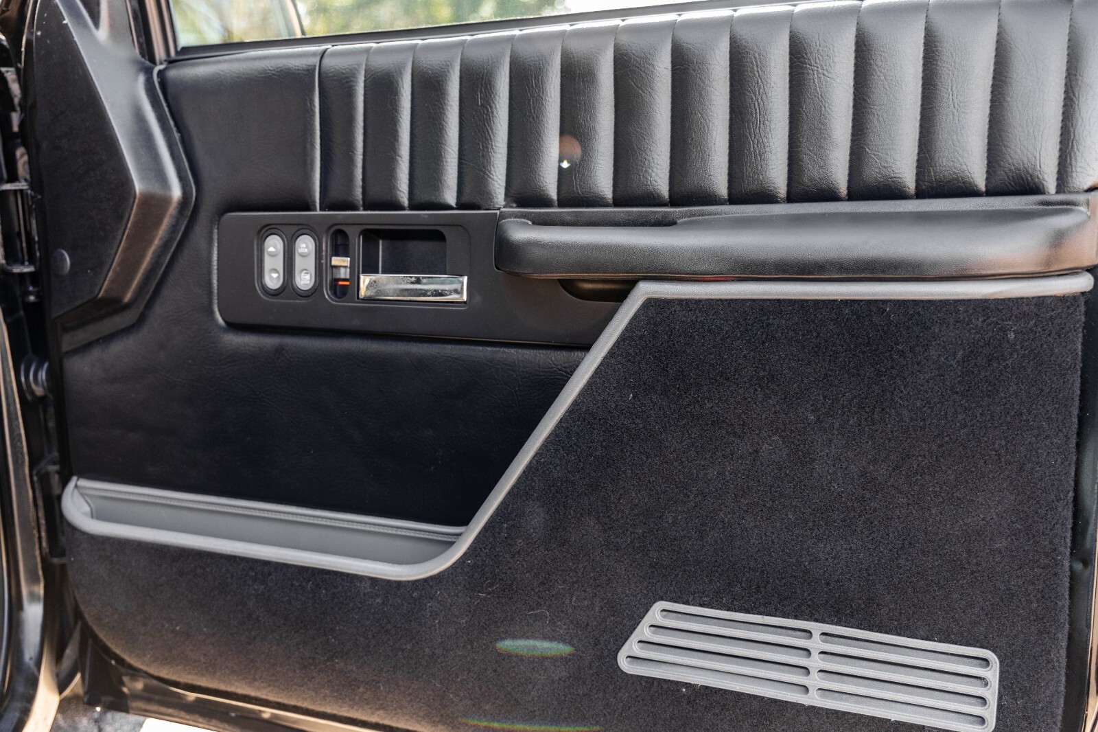 Chevrolet-Other-Pickups-1990-29