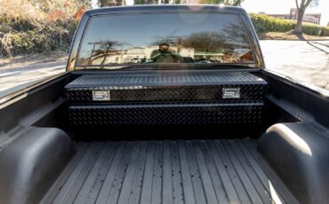 Chevrolet-Other-Pickups-1990-36