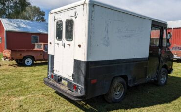 Chevrolet-P10-step-van-1978-black-3