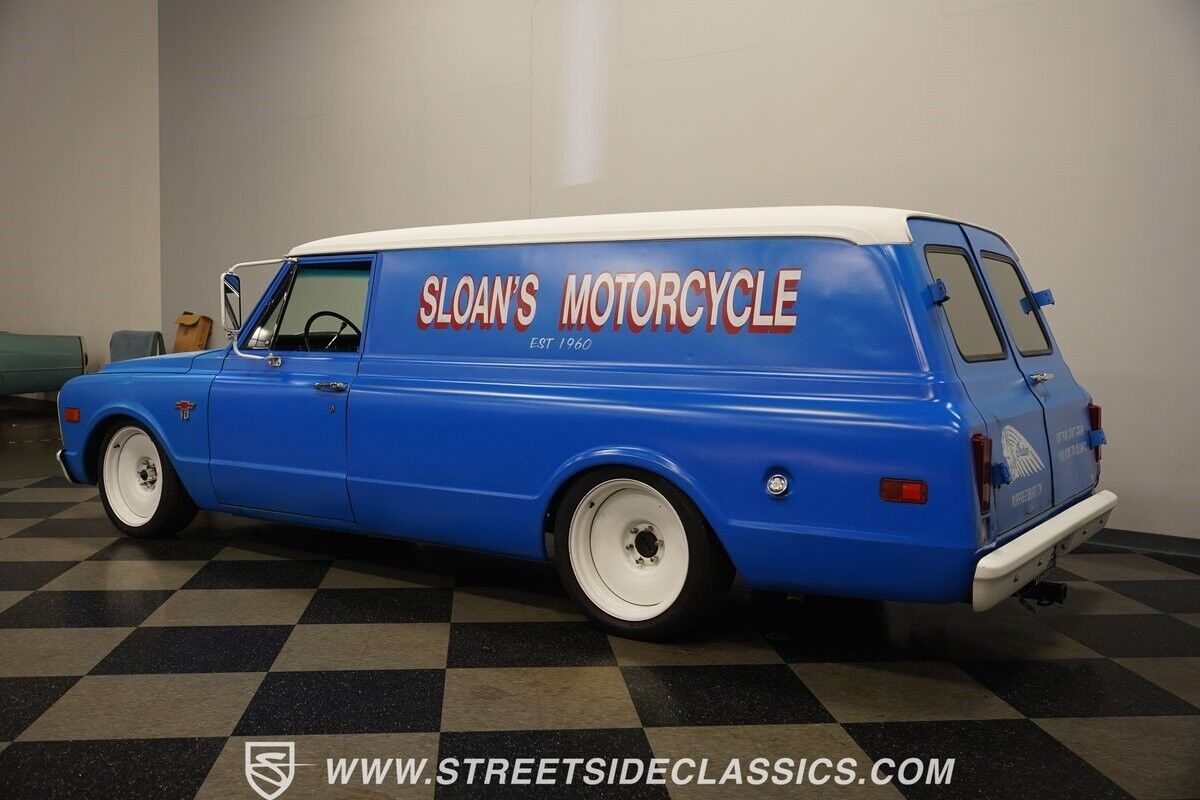 Chevrolet-Panel-Delivery-1968-SUV-11