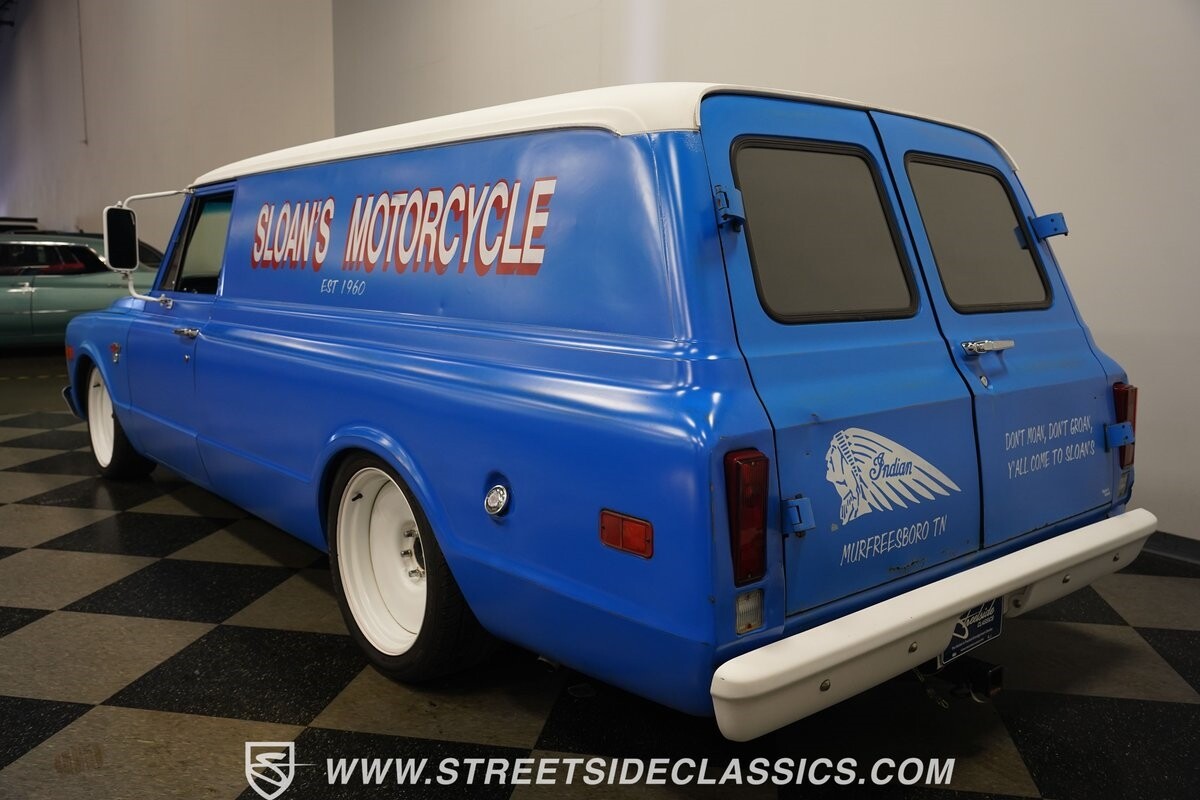 Chevrolet-Panel-Delivery-1968-SUV-12