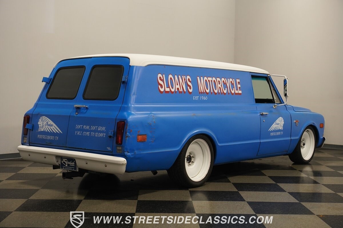 Chevrolet-Panel-Delivery-1968-SUV-15