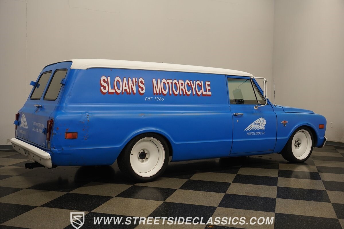 Chevrolet-Panel-Delivery-1968-SUV-16