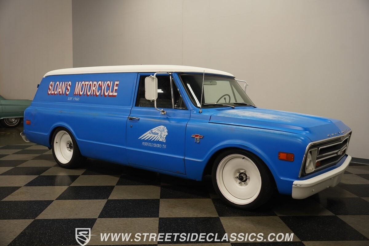 Chevrolet-Panel-Delivery-1968-SUV-19