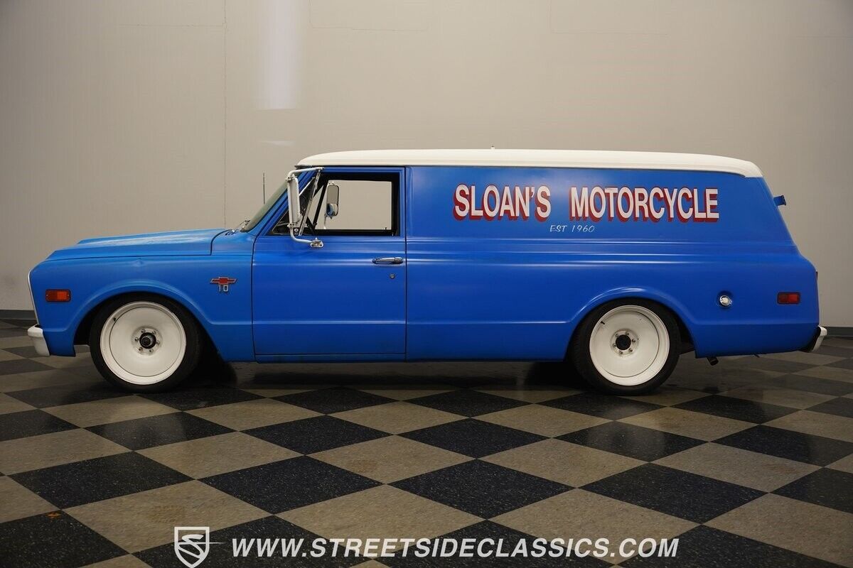 Chevrolet-Panel-Delivery-1968-SUV-2