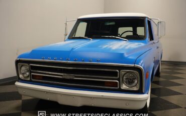 Chevrolet-Panel-Delivery-1968-SUV-23
