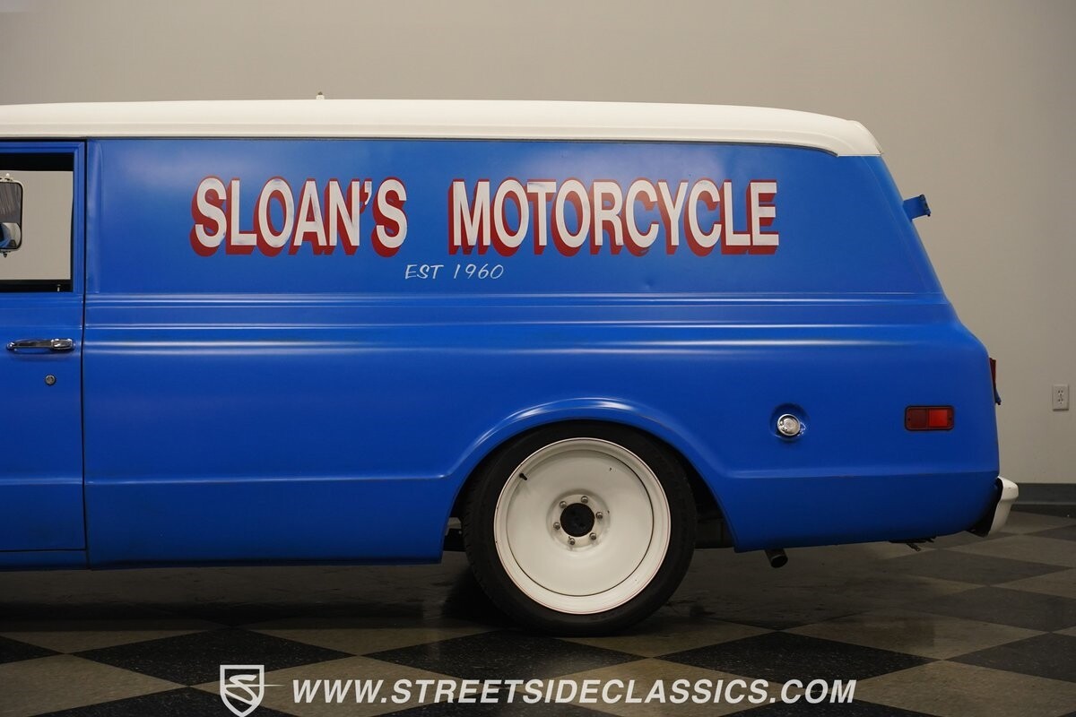 Chevrolet-Panel-Delivery-1968-SUV-28