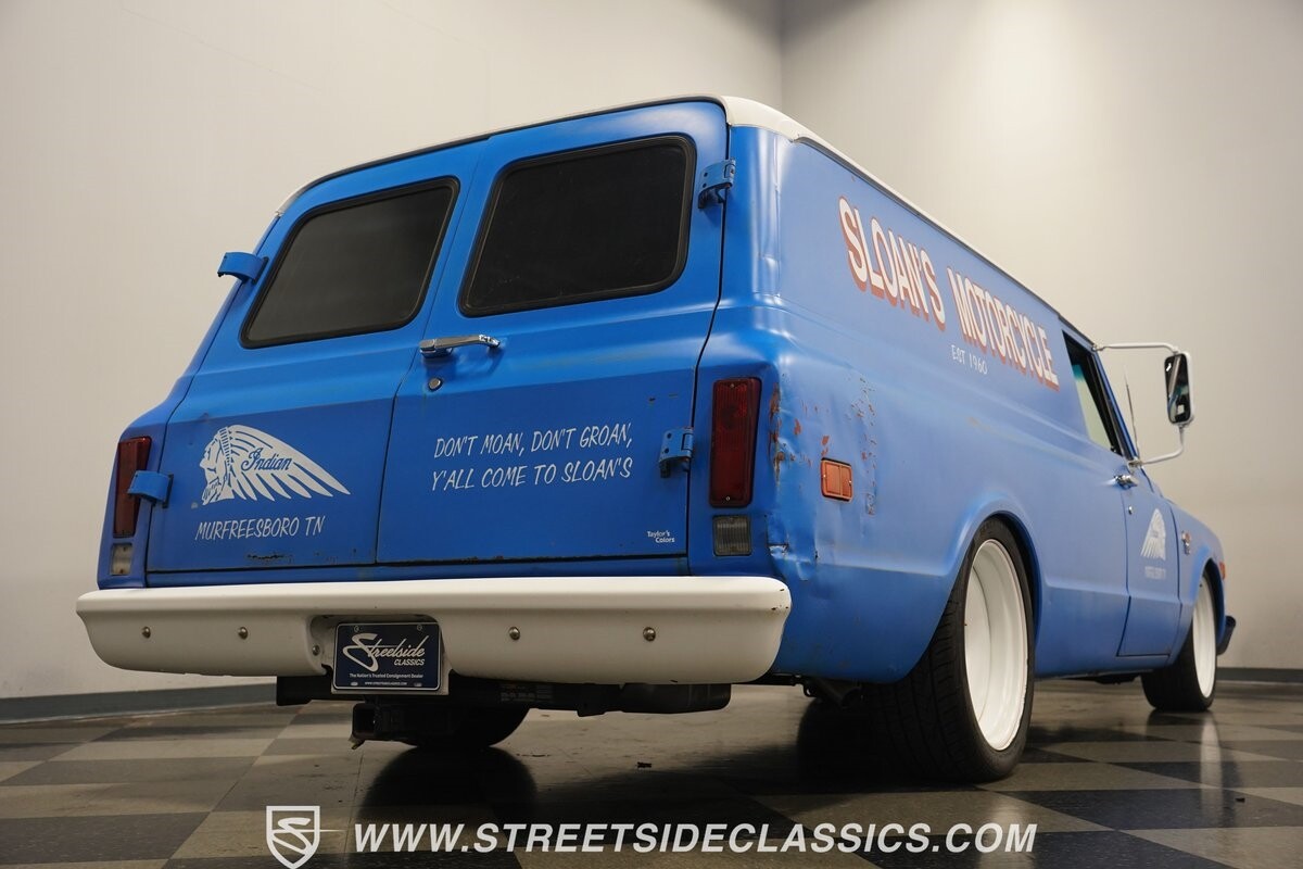 Chevrolet-Panel-Delivery-1968-SUV-32