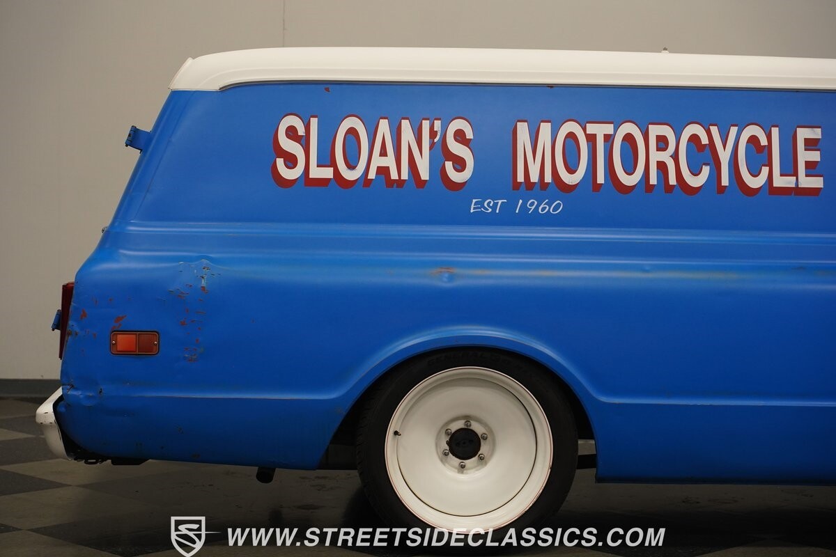 Chevrolet-Panel-Delivery-1968-SUV-34