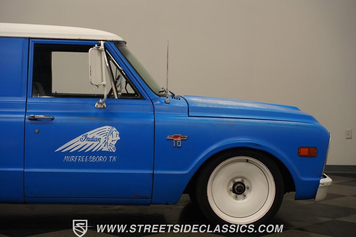 Chevrolet-Panel-Delivery-1968-SUV-35