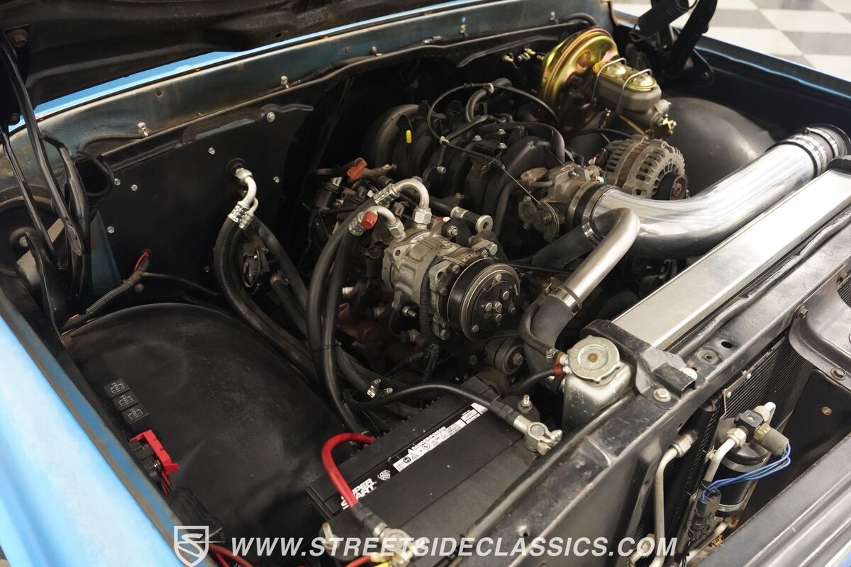 Chevrolet-Panel-Delivery-1968-SUV-37