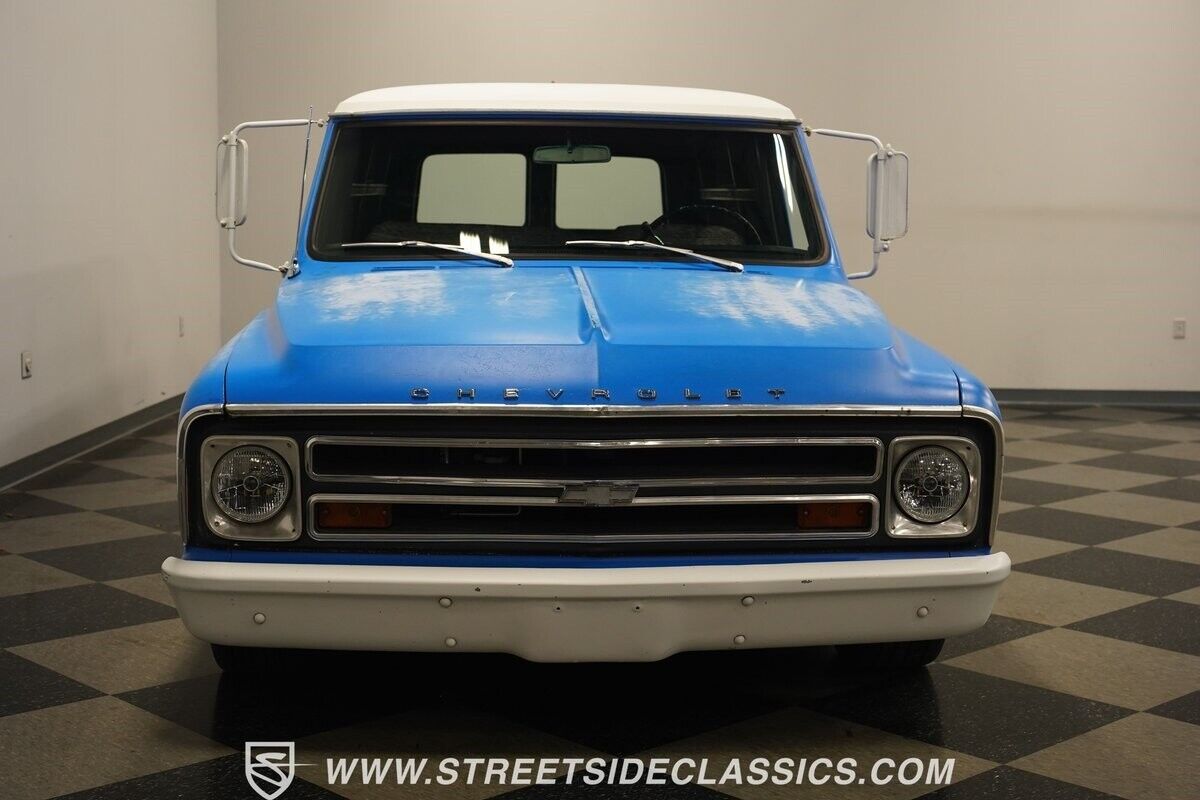 Chevrolet-Panel-Delivery-1968-SUV-5