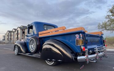 Chevrolet-Pick-up-1946-black-2
