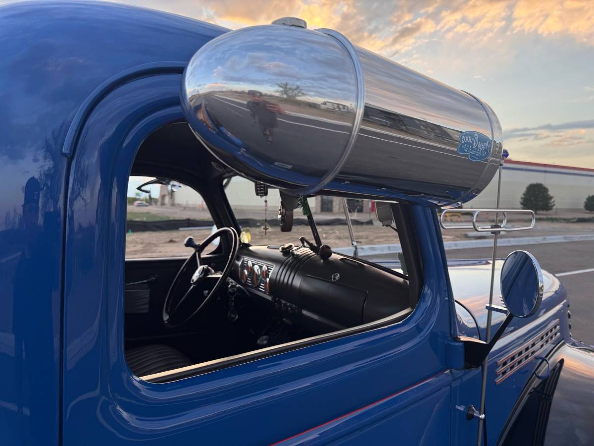 Chevrolet-Pick-up-1946-black-7