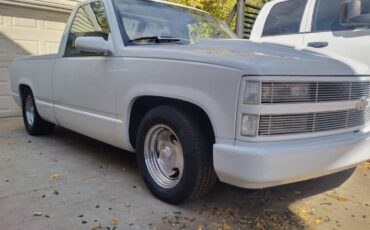 Chevrolet-Pick-up-1992-white-1