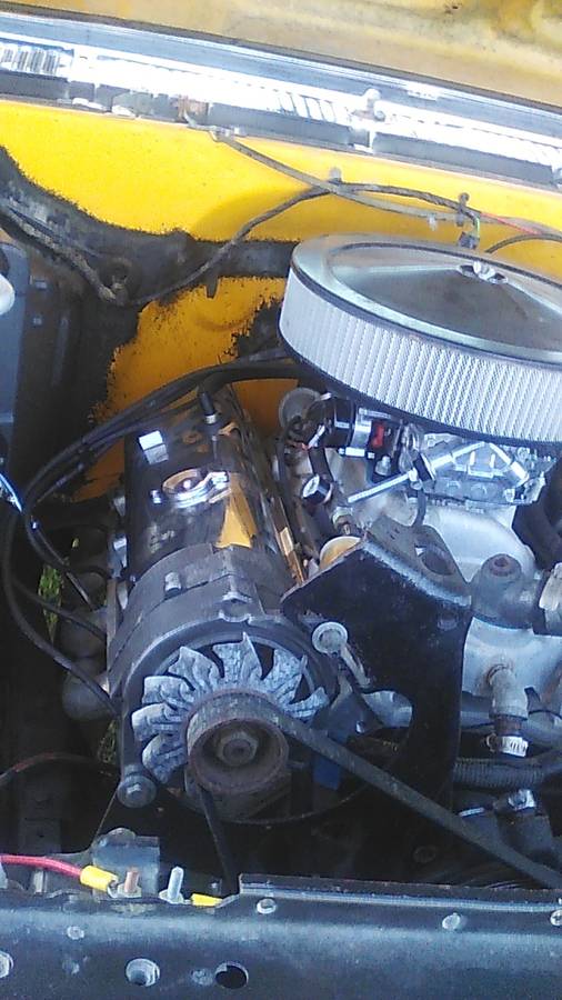 Chevrolet-Rolet-c10-short-wheel-base-1984-yellow-1