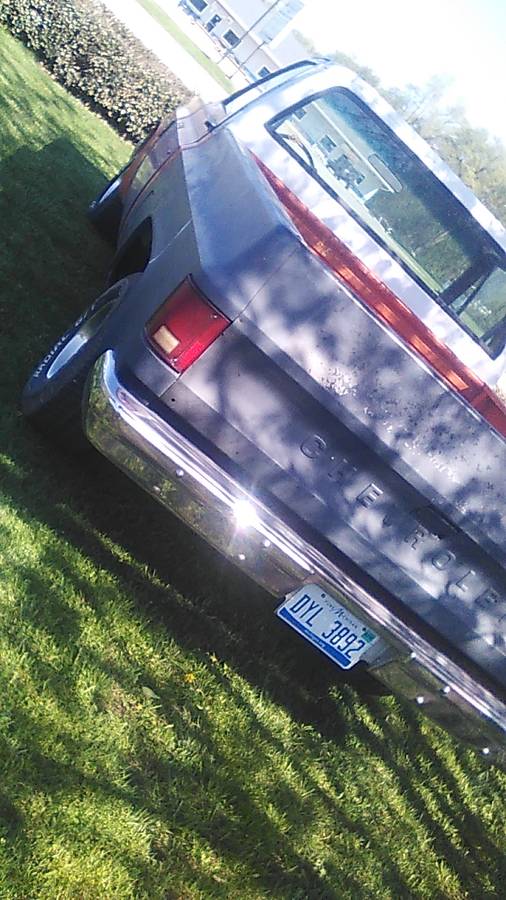 Chevrolet-Rolet-c10-short-wheel-base-1984-yellow-7