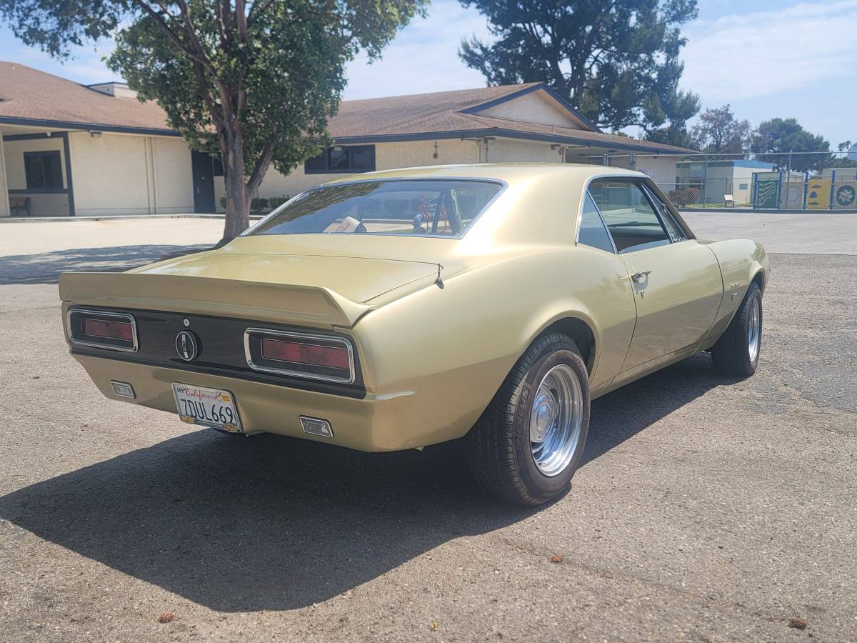 Chevrolet-Rs-camero-1967-custom-5